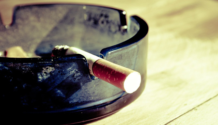 El tabaquismo de los padres podría relacionarse con cambios genéticos encontrados en cáncer infantil